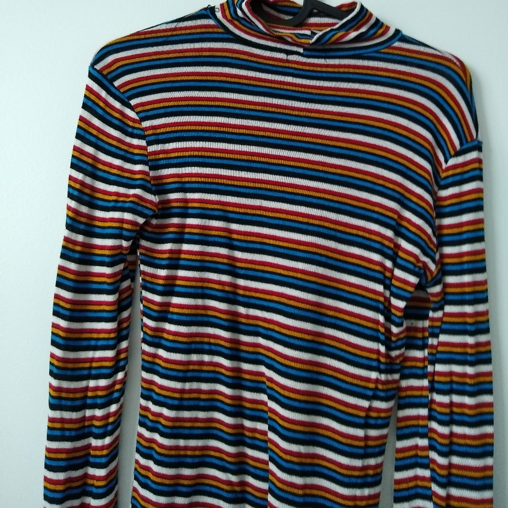 Striped long sleeve turtleneck